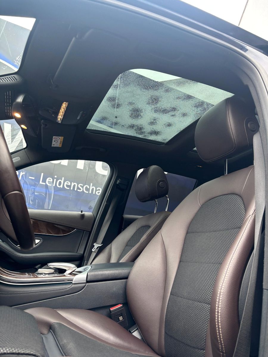 Fahrzeugabbildung Mercedes-Benz GLC 220d 4Matic Exclusiv,Panodach,AHK Schwenkbar