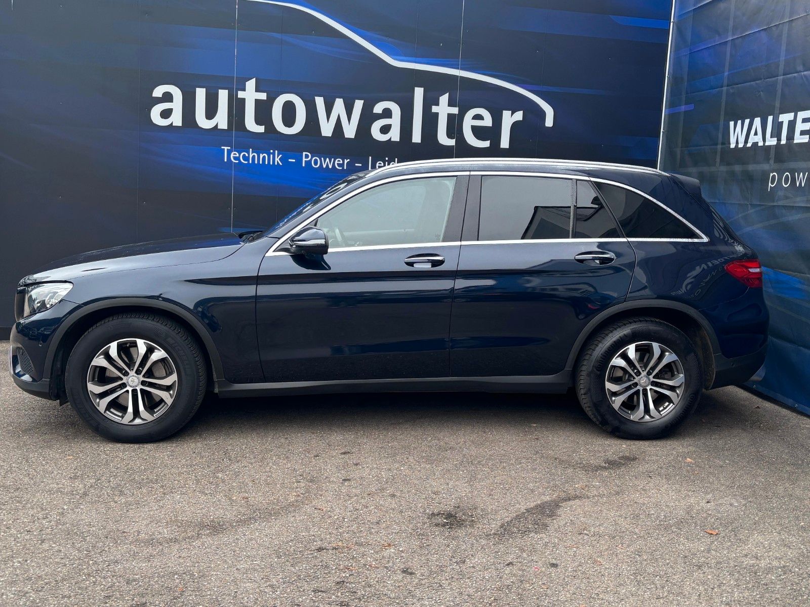 Fahrzeugabbildung Mercedes-Benz GLC 220d 4Matic Exclusiv,Panodach,AHK Schwenkbar