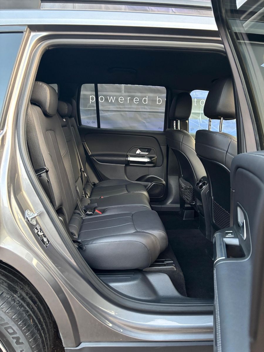 Fahrzeugabbildung Mercedes-Benz GLB 250 Progressive 4Matic