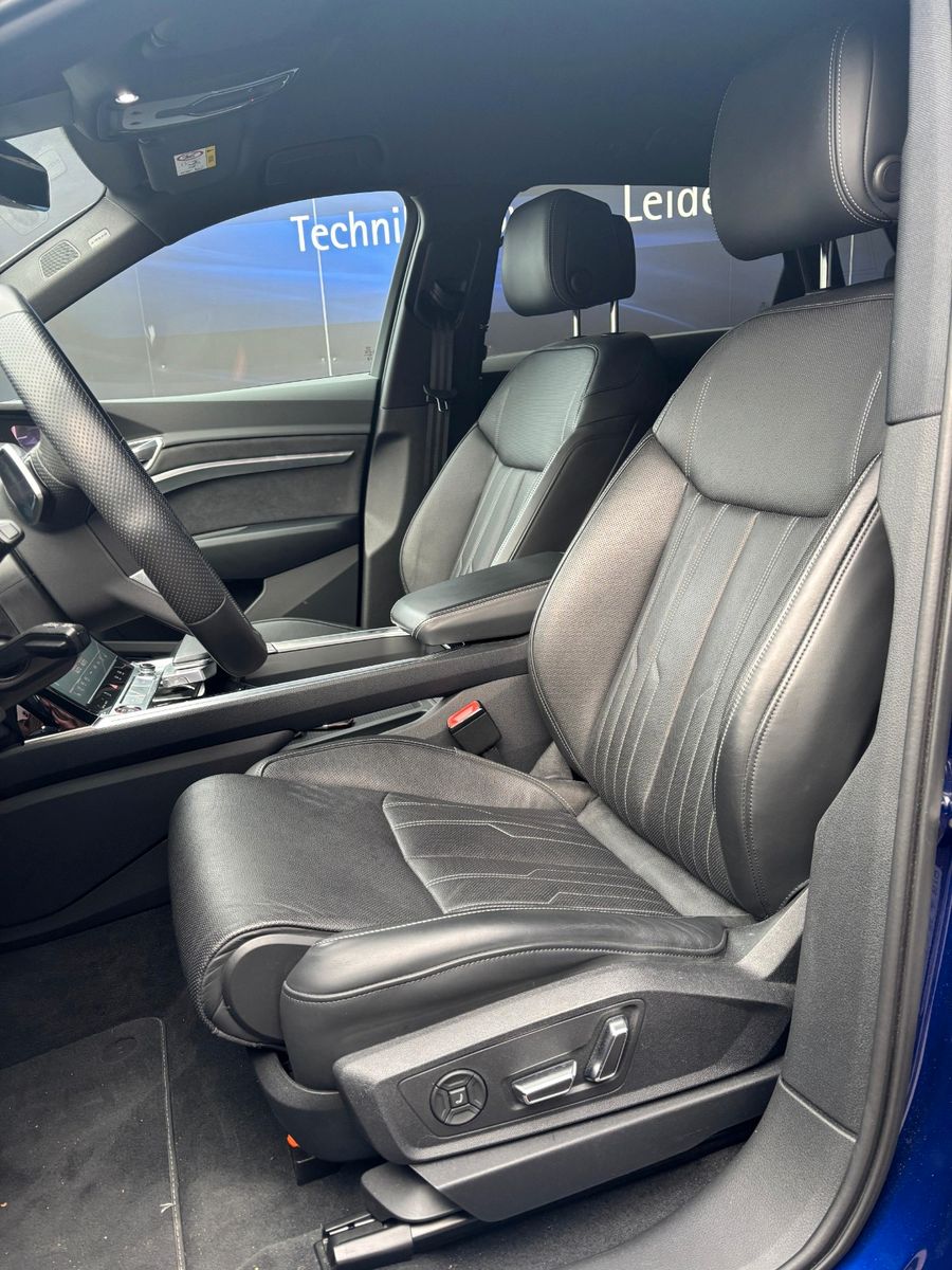 Fahrzeugabbildung Audi e-tron S quattro