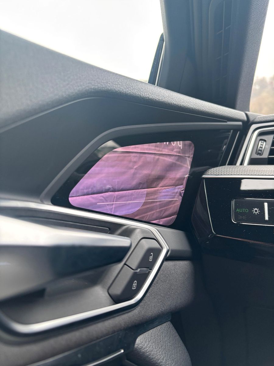 Fahrzeugabbildung Audi e-tron S quattro