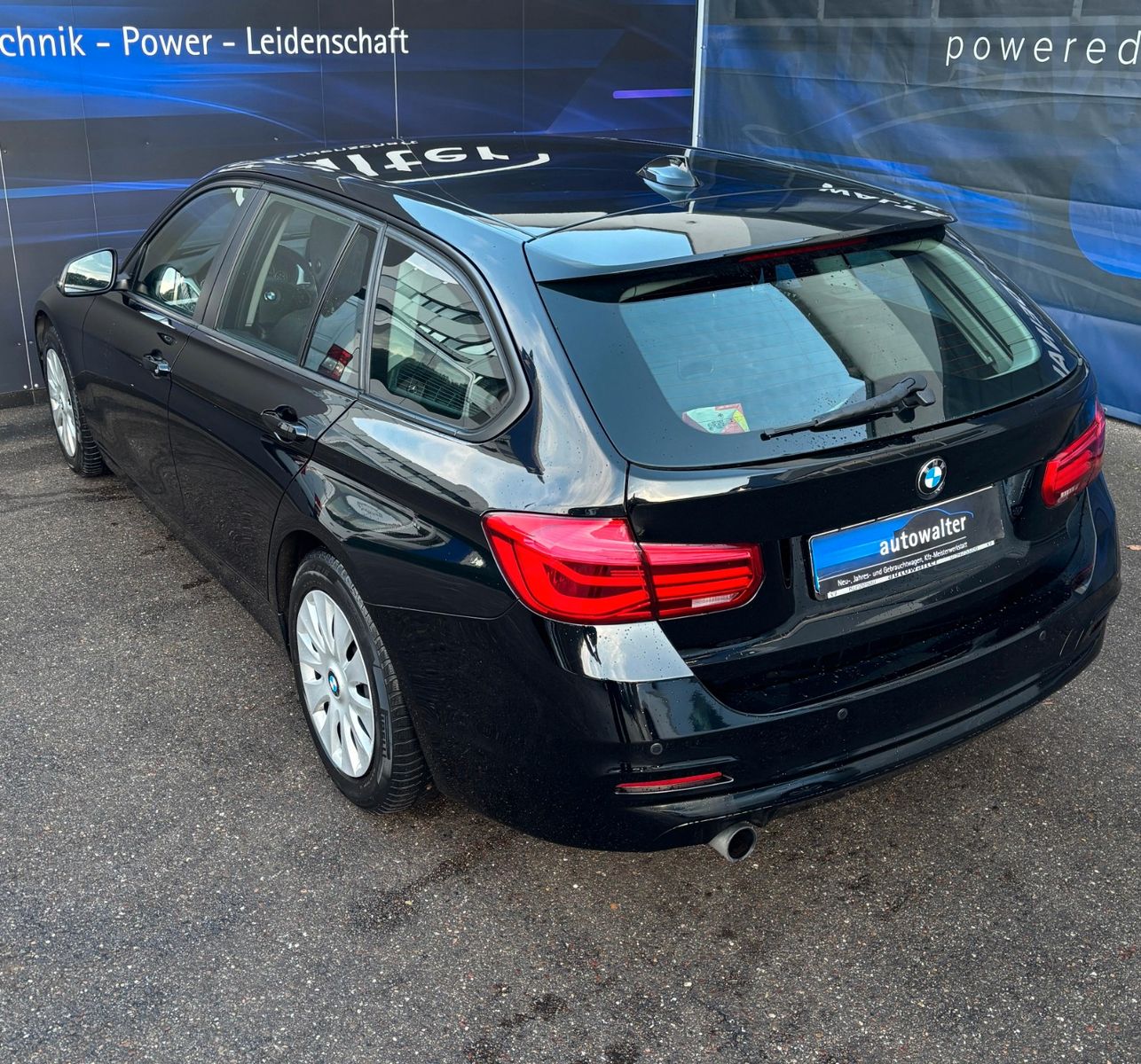 Fahrzeugabbildung BMW 318 3 Touring 318 i