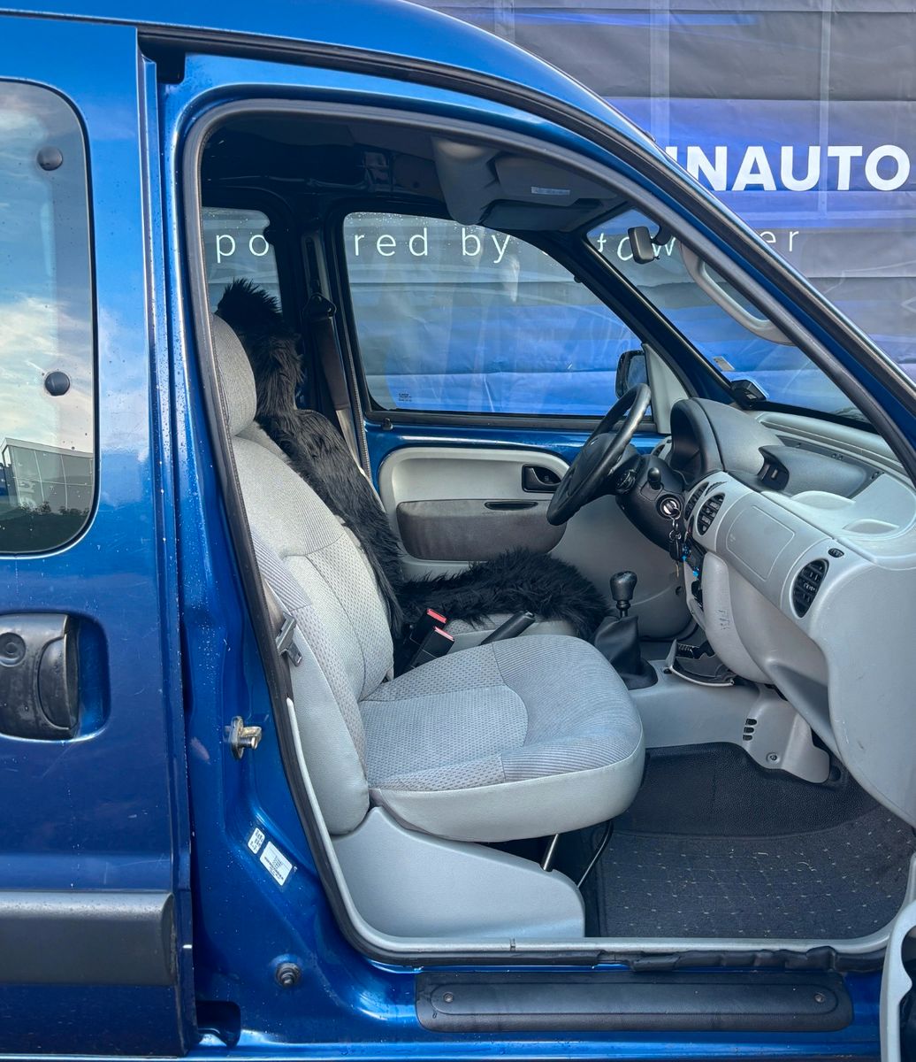 Fahrzeugabbildung Renault Kangoo 1.2 16V  Rollstuhlrampe