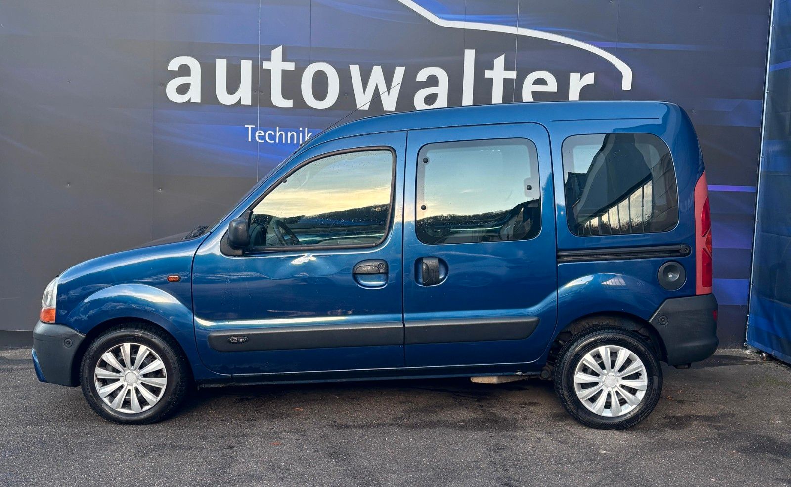 Fahrzeugabbildung Renault Kangoo 1.2 16V  Rollstuhlrampe