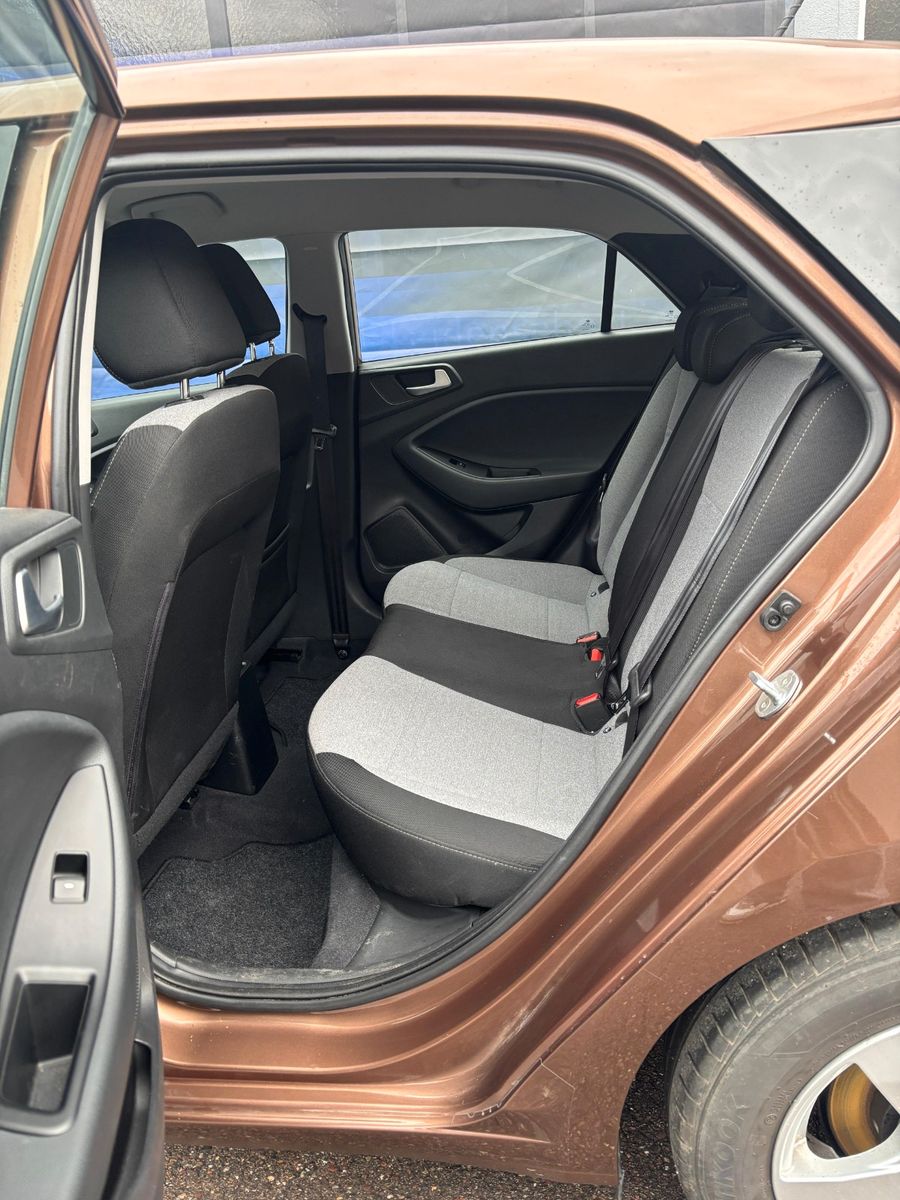 Fahrzeugabbildung Hyundai i20 ,Sitzheizung,Lenkradheizung