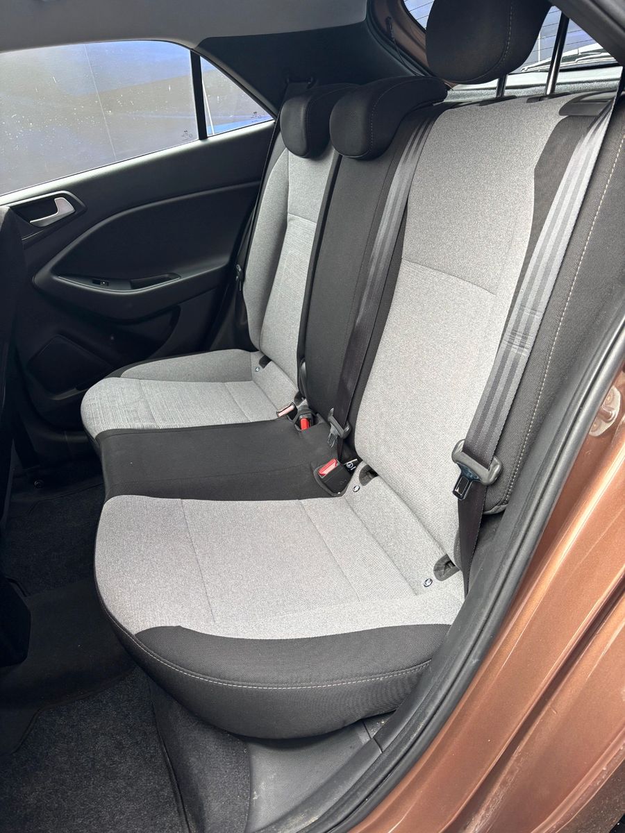 Fahrzeugabbildung Hyundai i20 ,Sitzheizung,Lenkradheizung