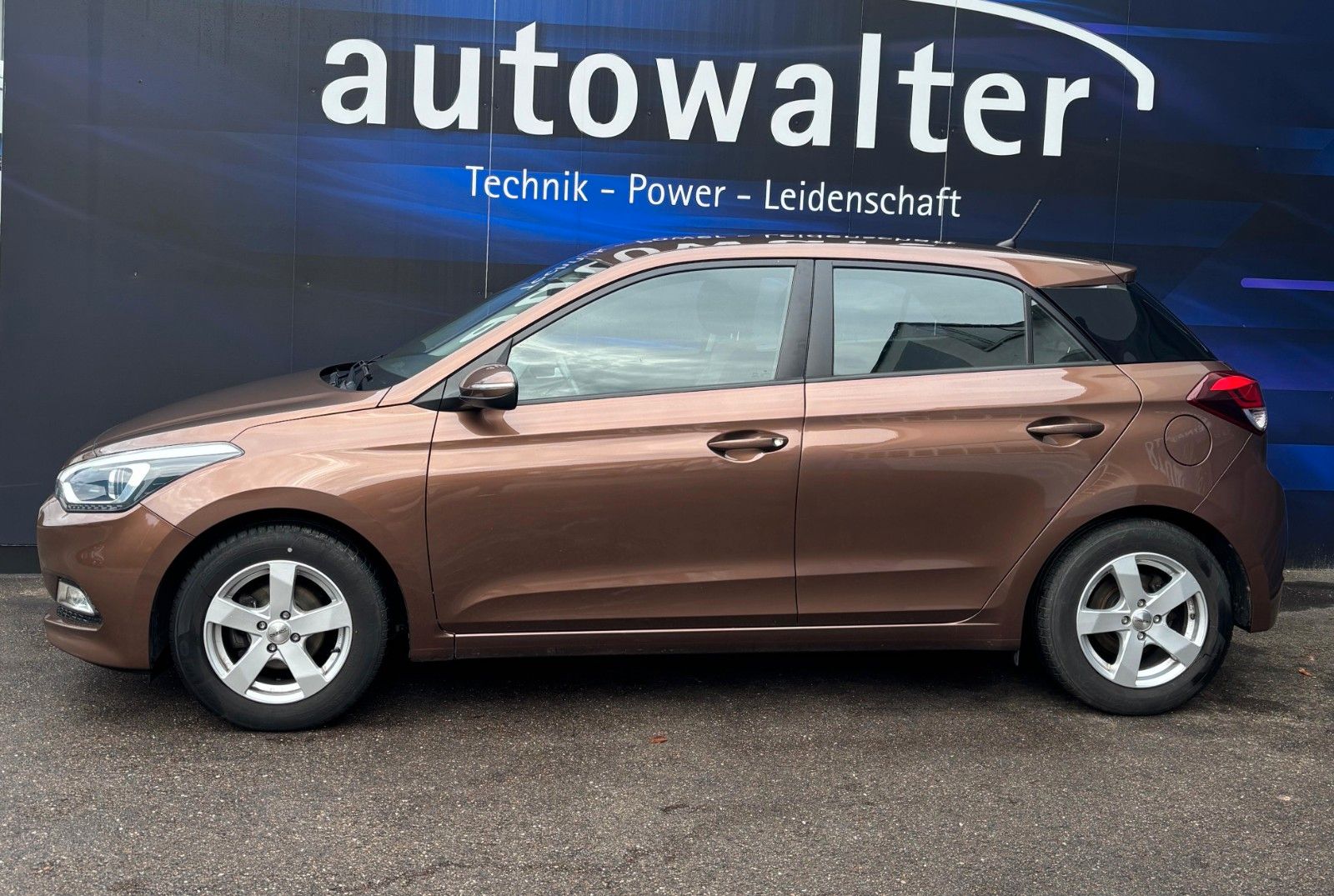 Fahrzeugabbildung Hyundai i20 ,Sitzheizung,Lenkradheizung