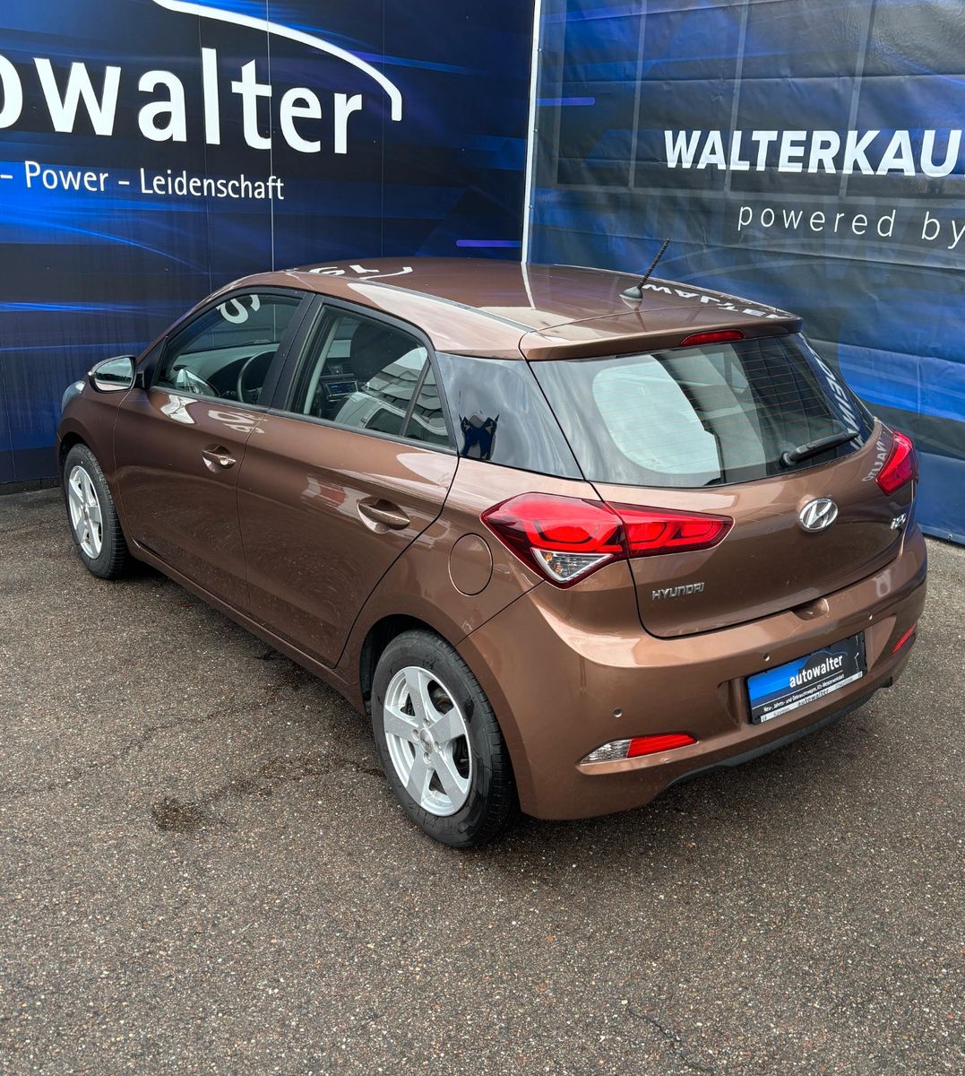 Fahrzeugabbildung Hyundai i20 ,Sitzheizung,Lenkradheizung