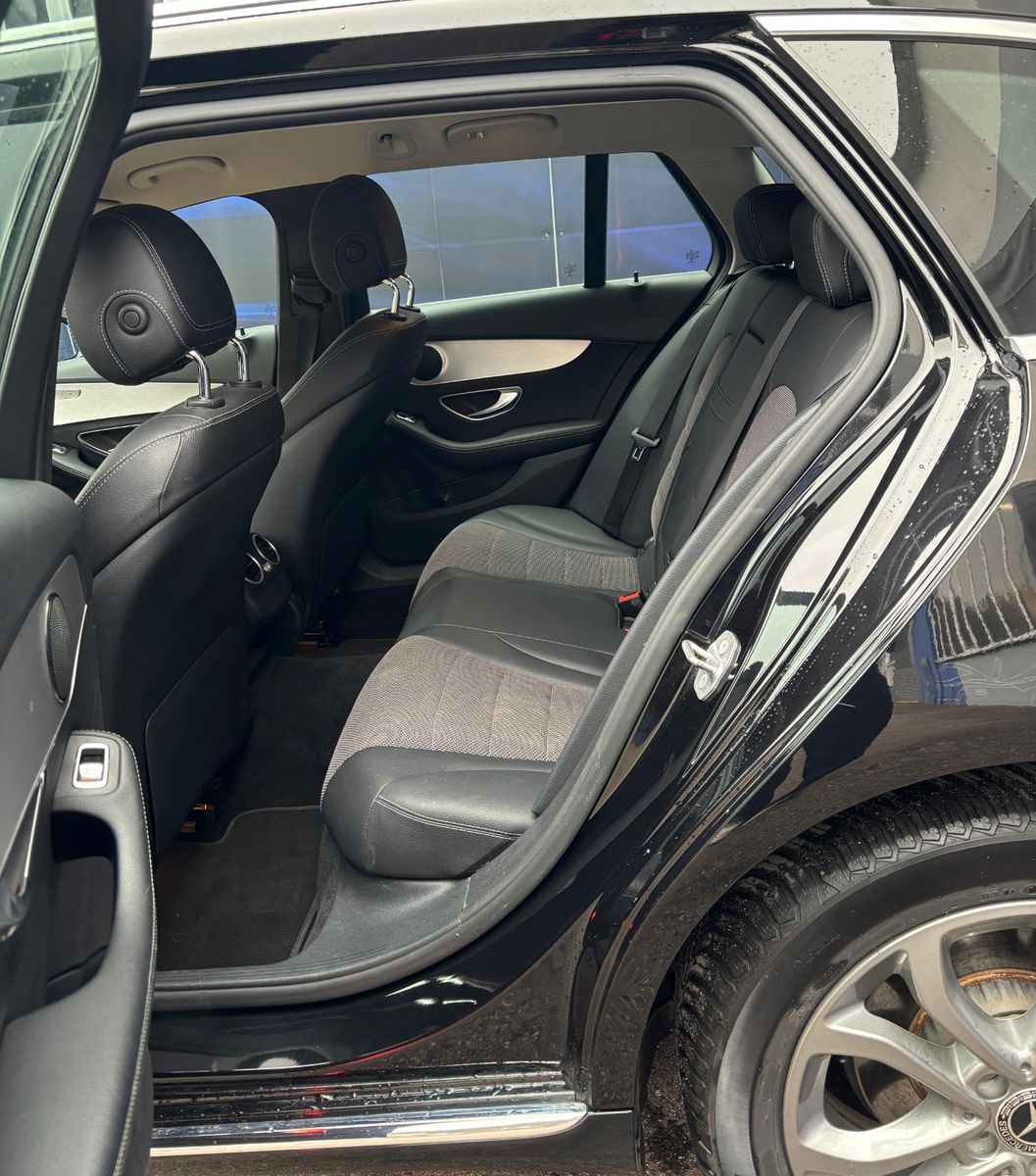 Fahrzeugabbildung Mercedes-Benz C 220 T d 4Matic,AHK Schwenkbar,