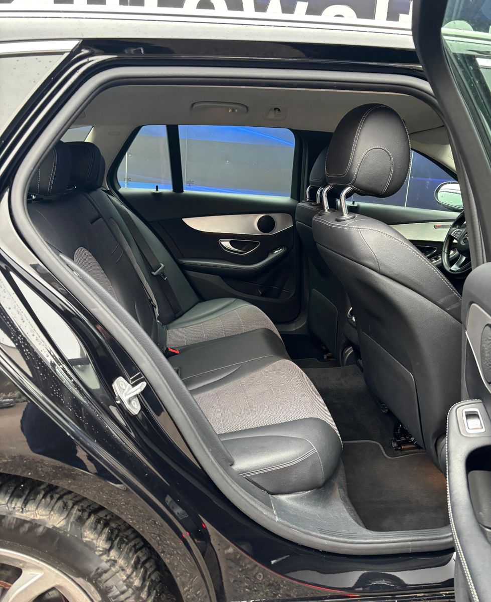 Fahrzeugabbildung Mercedes-Benz C 220 T d 4Matic,AHK Schwenkbar,