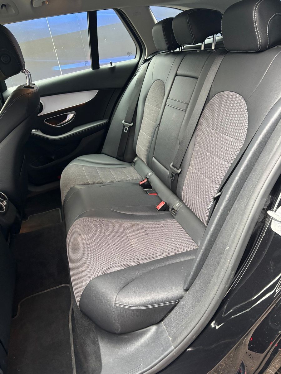 Fahrzeugabbildung Mercedes-Benz C 220 T d 4Matic,AHK Schwenkbar,