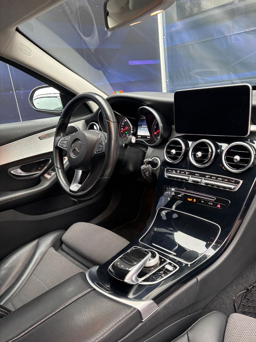 Fahrzeugabbildung Mercedes-Benz C 220 T d 4Matic,AHK Schwenkbar,