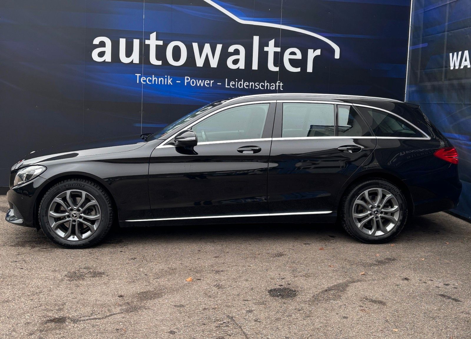 Fahrzeugabbildung Mercedes-Benz C 220 T d 4Matic,AHK Schwenkbar,