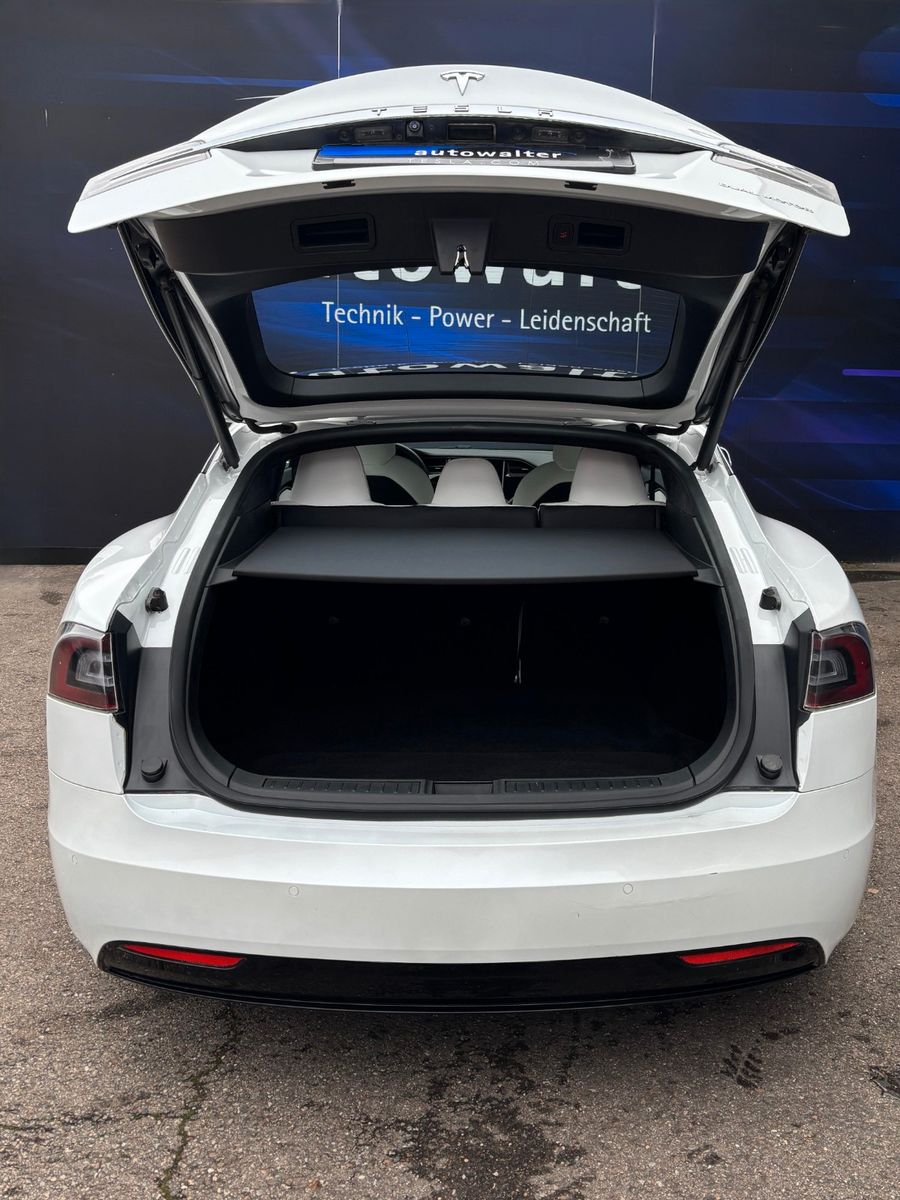 Fahrzeugabbildung Tesla Model S