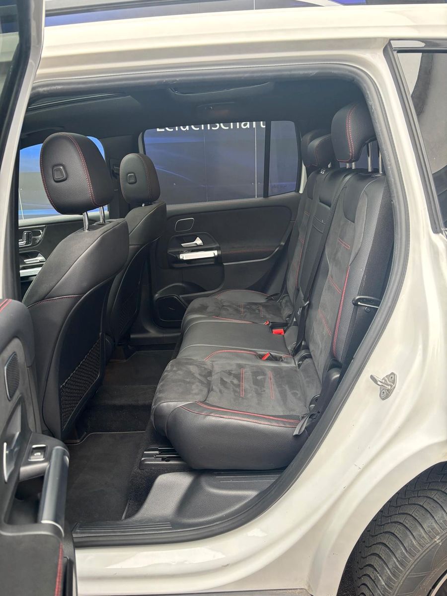 Fahrzeugabbildung Mercedes-Benz GLB 250  4Matic,AMG Line