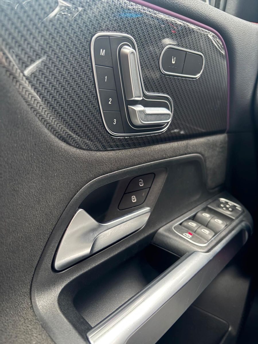 Fahrzeugabbildung Mercedes-Benz GLB 250  4Matic,AMG Line