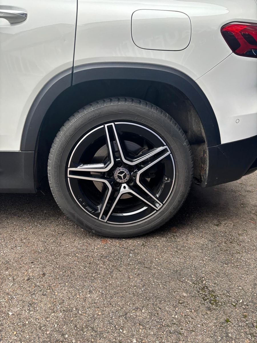 Fahrzeugabbildung Mercedes-Benz GLB 250  4Matic,AMG Line