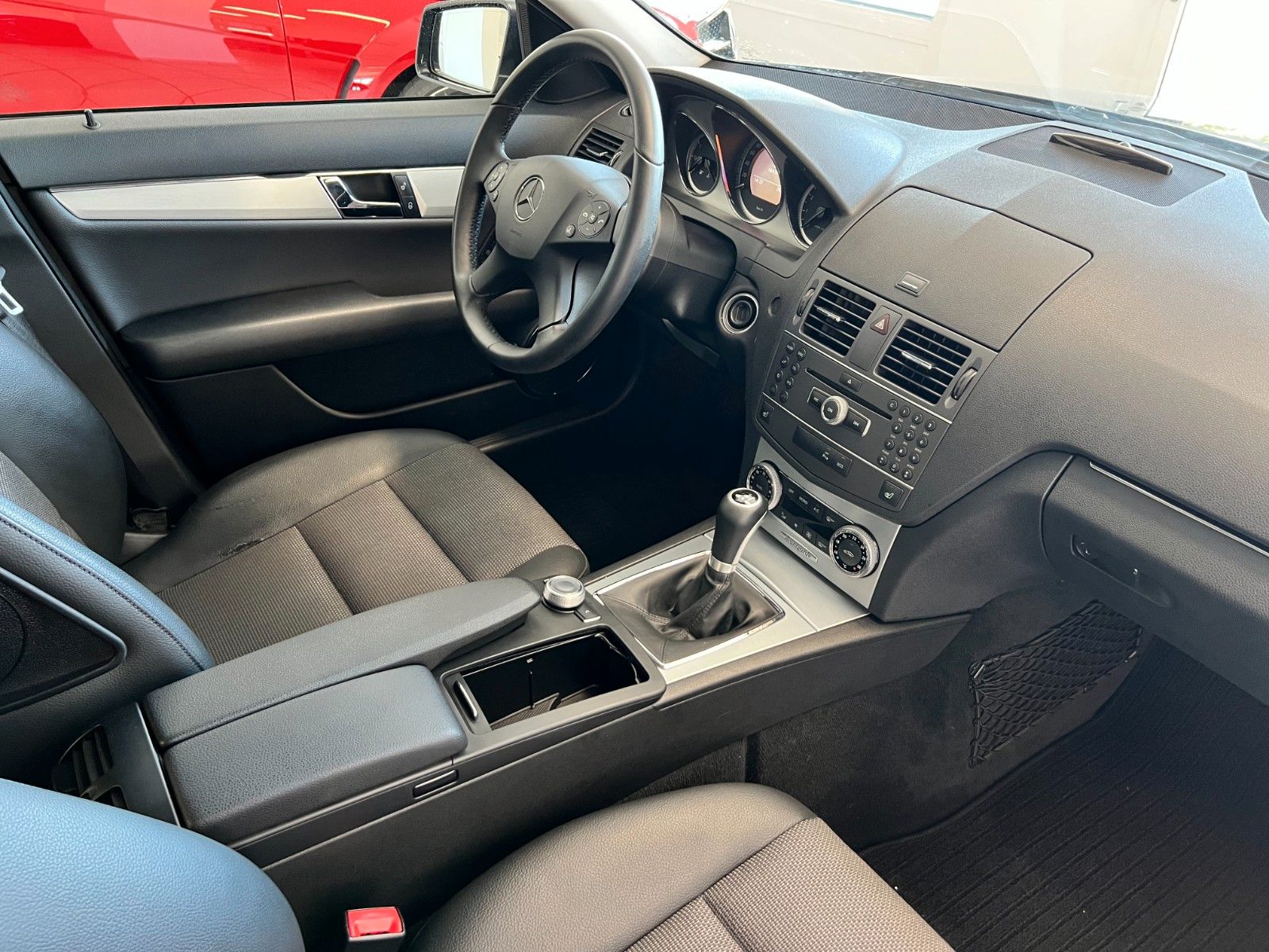 Fahrzeugabbildung Mercedes-Benz C 180 Limousine Avantgarde*sehr gepflegt*2.Hand
