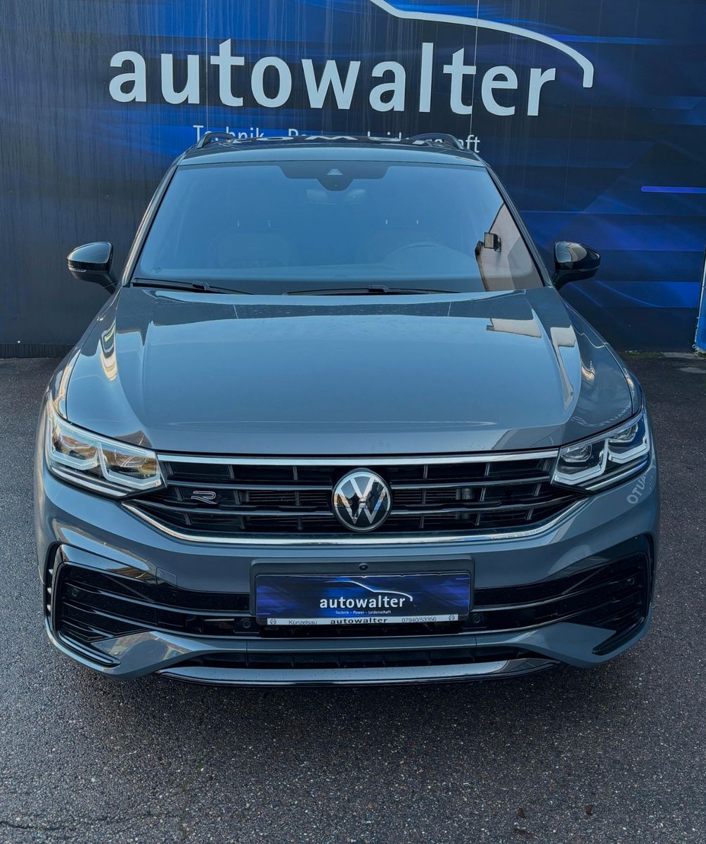 Fahrzeugabbildung Volkswagen Tiguan R-Line - AHK schwenk-Pano-MatrixLED