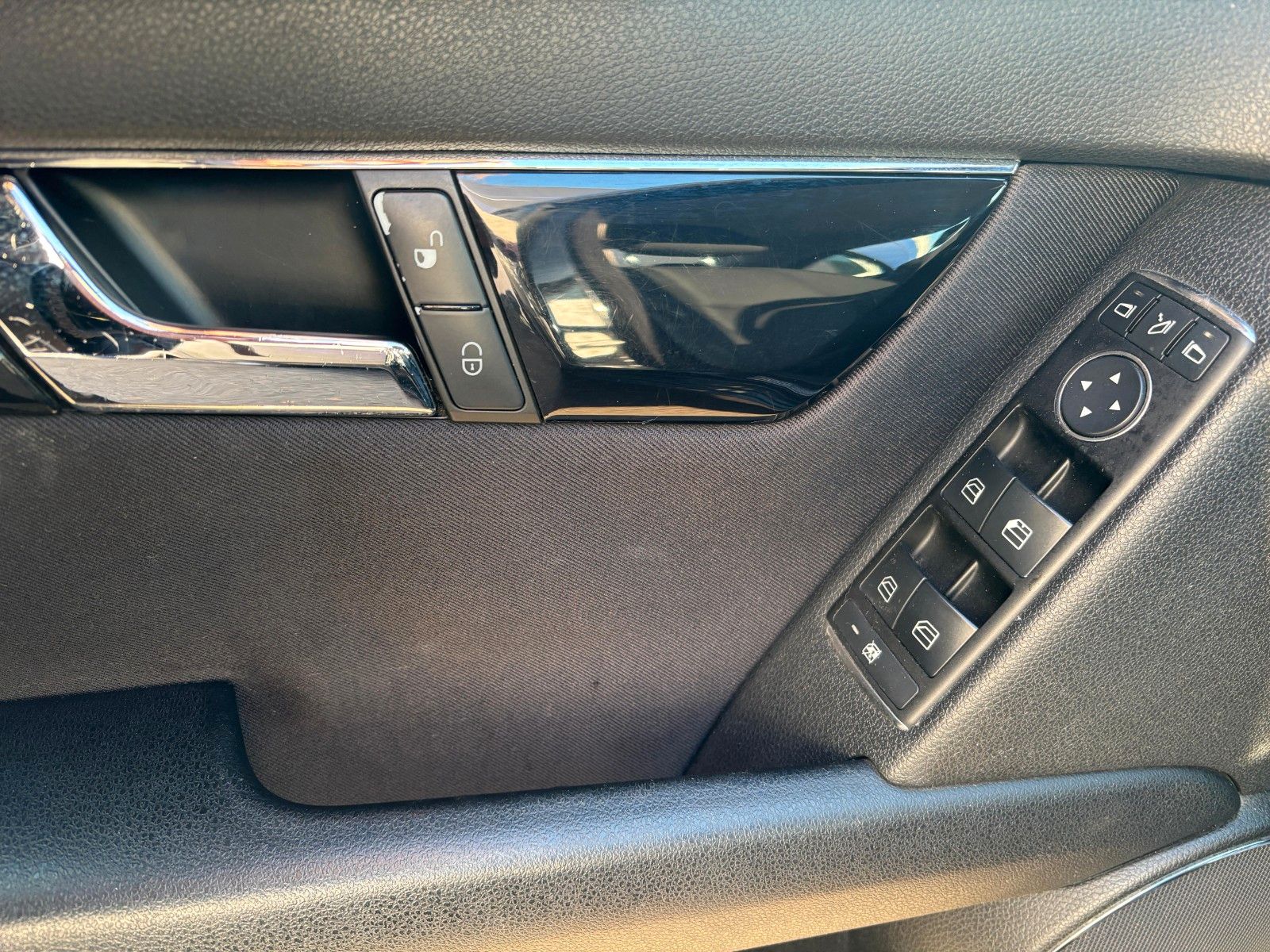 Fahrzeugabbildung Mercedes-Benz C 220 C Limousine C 220 CDI BlueEfficiency