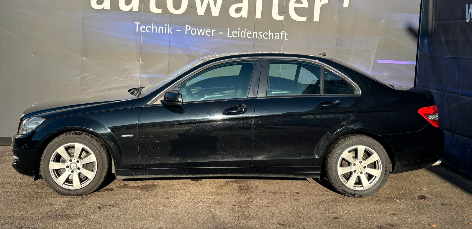 Fahrzeugabbildung Mercedes-Benz C 220 C Limousine C 220 CDI BlueEfficiency