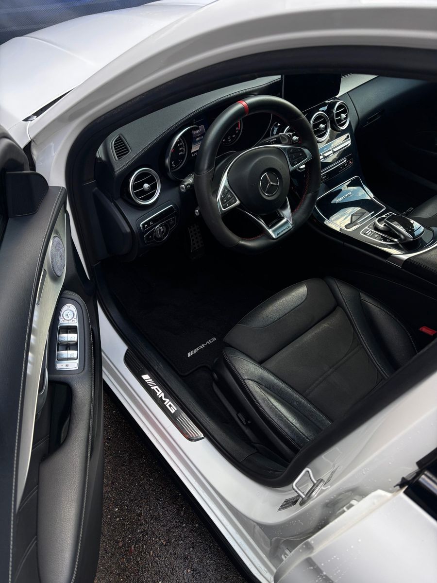 Fahrzeugabbildung Mercedes-Benz C 63 T AMG T-Modell