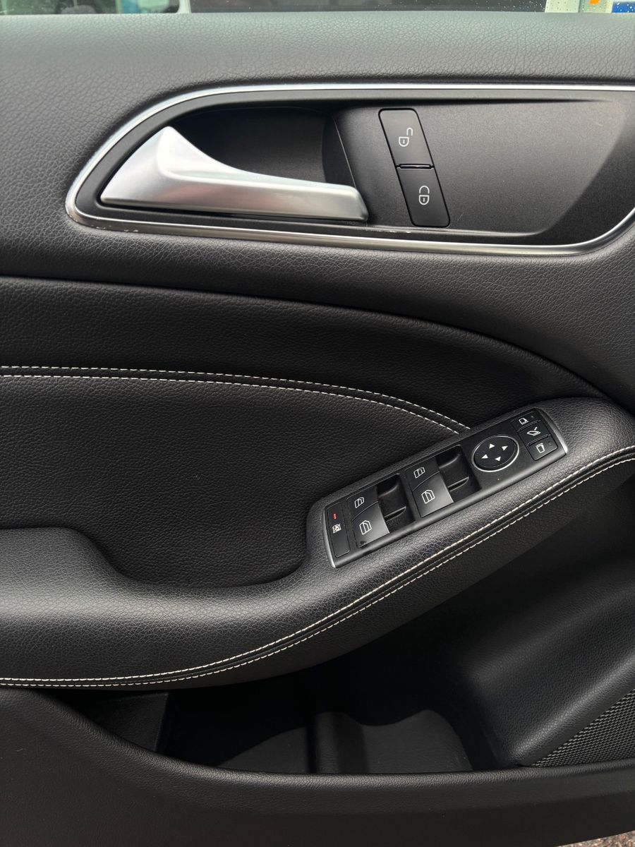 Fahrzeugabbildung Mercedes-Benz B 220 4Matic