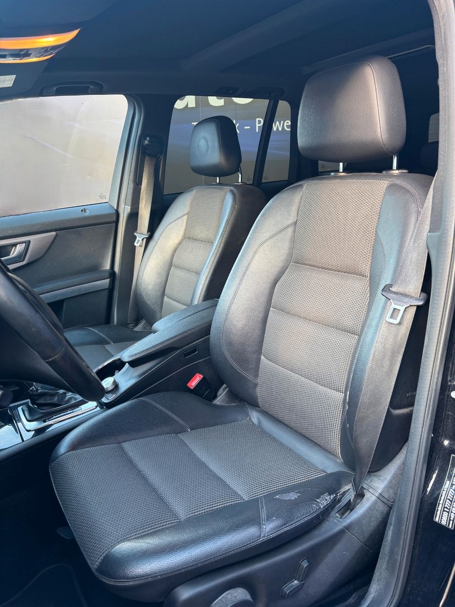 Fahrzeugabbildung Mercedes-Benz GLK 220 AMG-2.Hand-BiXenon-AHK schwenk-Navi-Pano