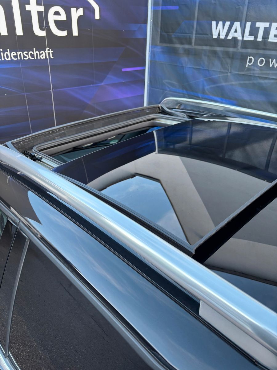 Fahrzeugabbildung Mercedes-Benz GLK 220 AMG-2.Hand-BiXenon-AHK schwenk-Navi-Pano