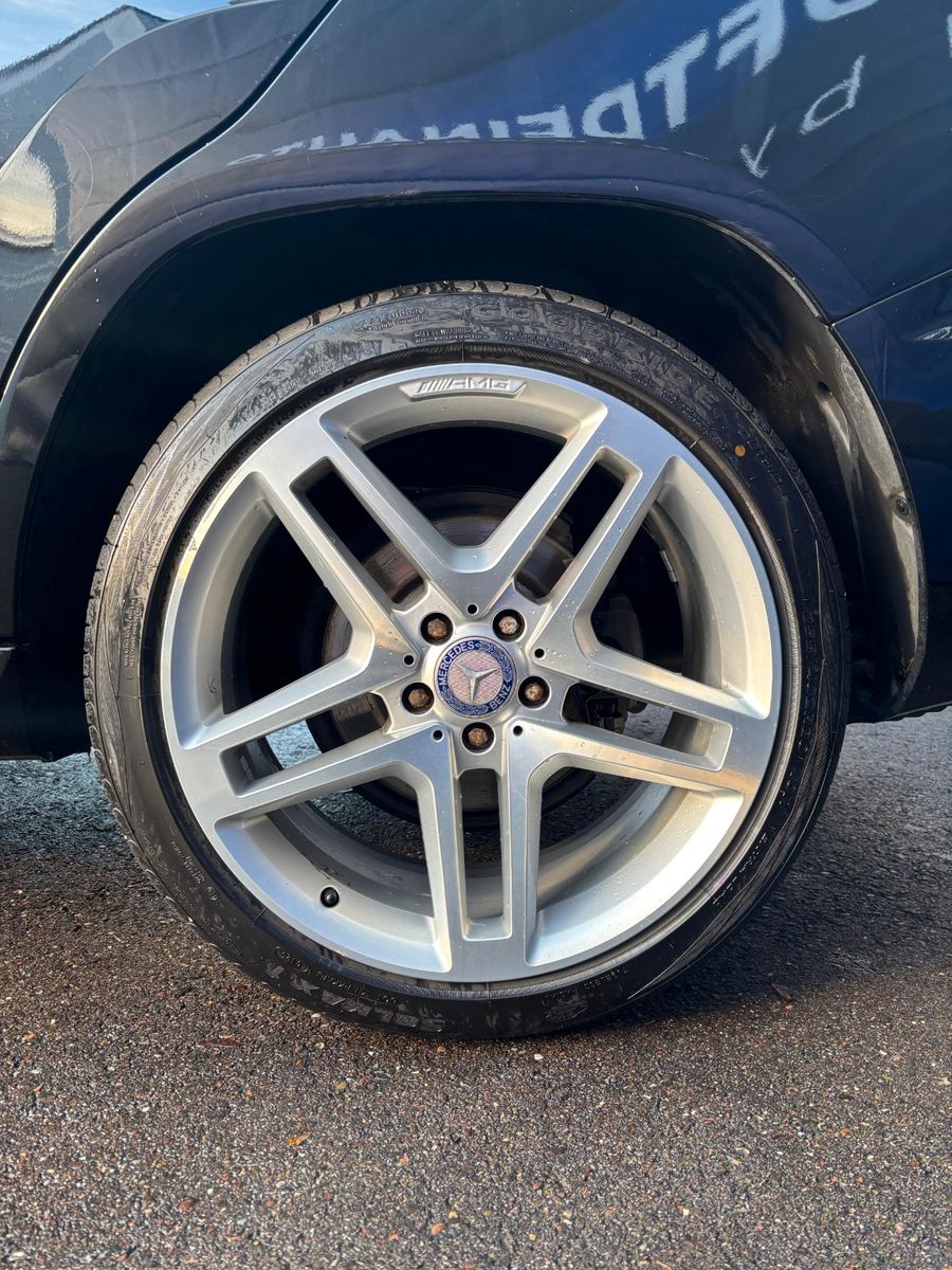 Fahrzeugabbildung Mercedes-Benz GLK 220 AMG-2.Hand-BiXenon-AHK schwenk-Navi-Pano