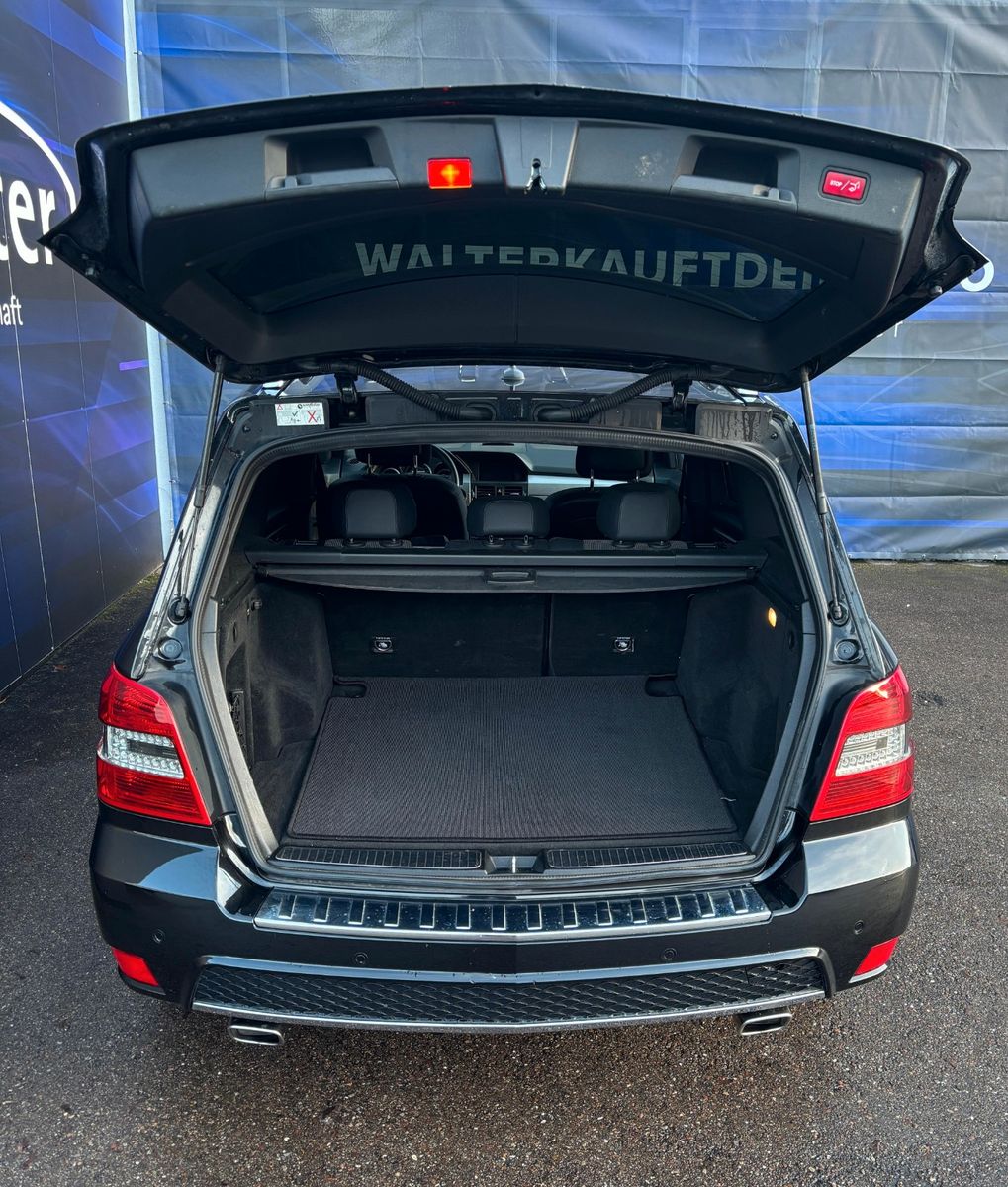 Fahrzeugabbildung Mercedes-Benz GLK 220 AMG-2.Hand-BiXenon-AHK schwenk-Navi-Pano