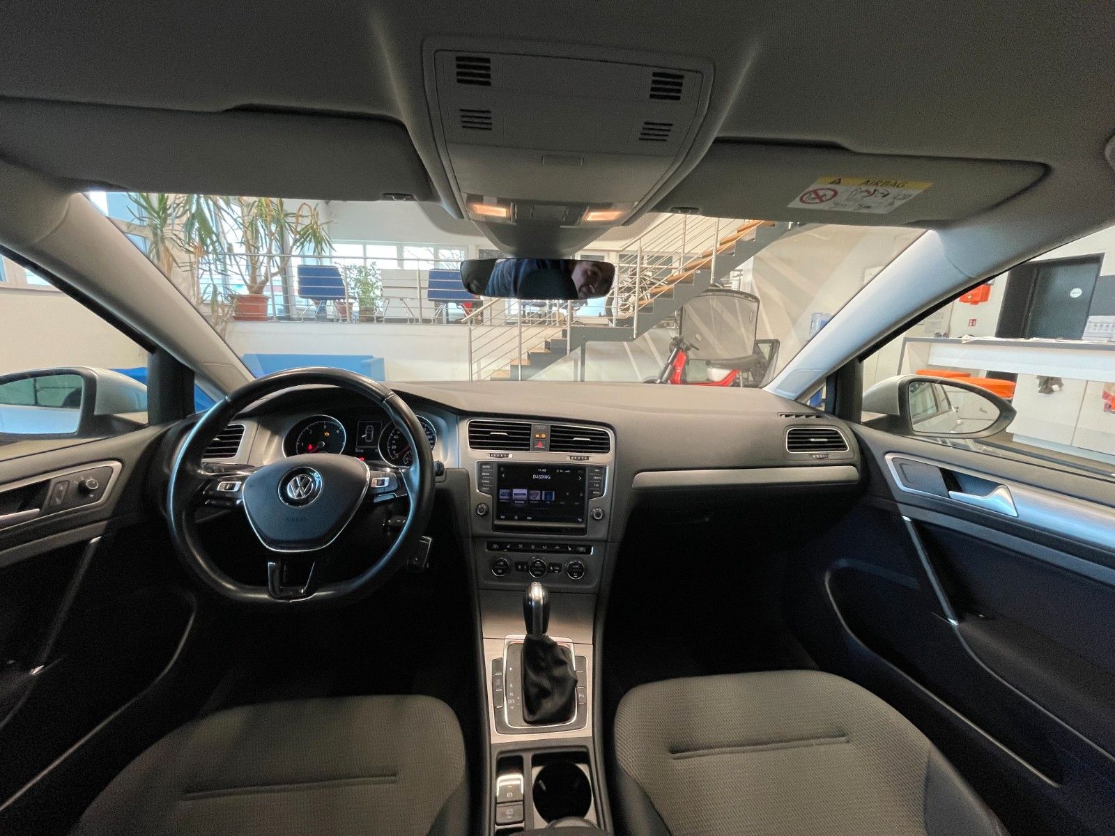 Fahrzeugabbildung Volkswagen Golf VII Lim. Comfortline*Xenon*Standheizung*TOP