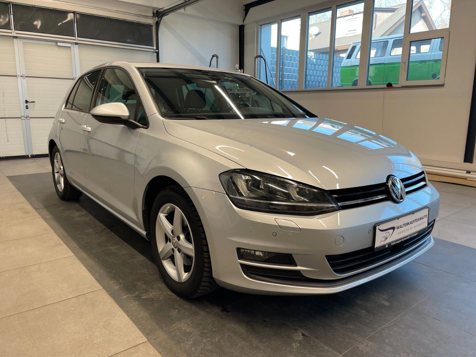 Fahrzeugabbildung Volkswagen Golf VII Lim. Comfortline*Xenon*Standheizung*TOP