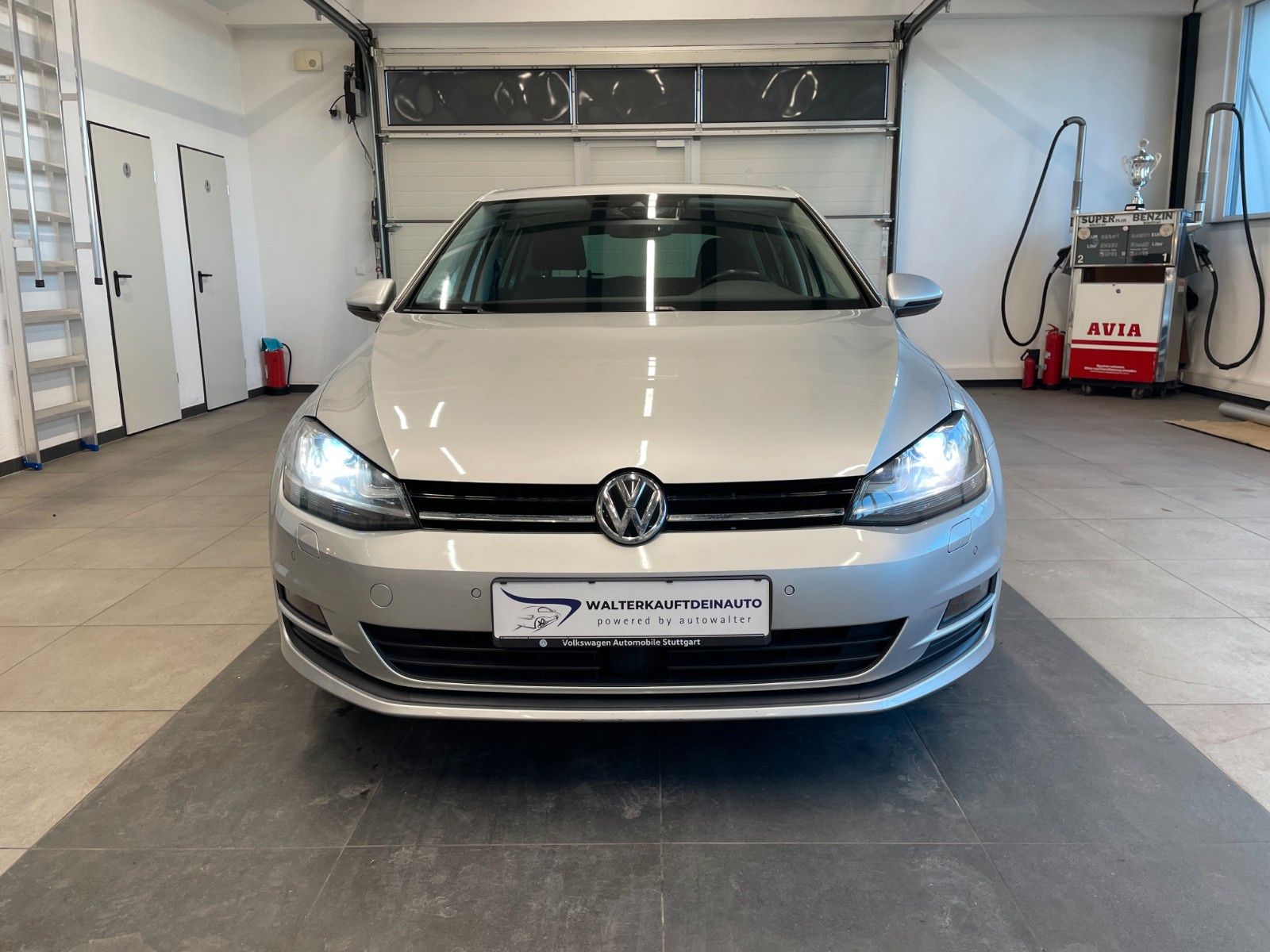 Fahrzeugabbildung Volkswagen Golf VII Lim. Comfortline*Xenon*Standheizung*TOP