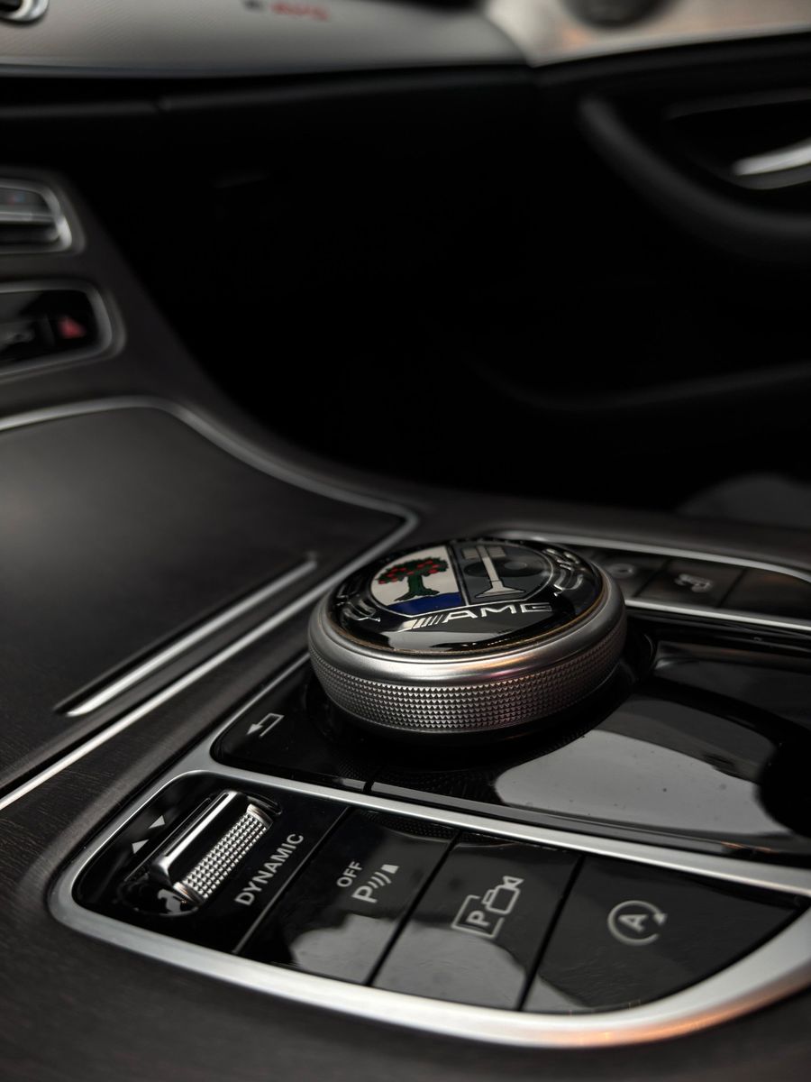 Fahrzeugabbildung Mercedes-Benz E 220  T-Modell AMG Line