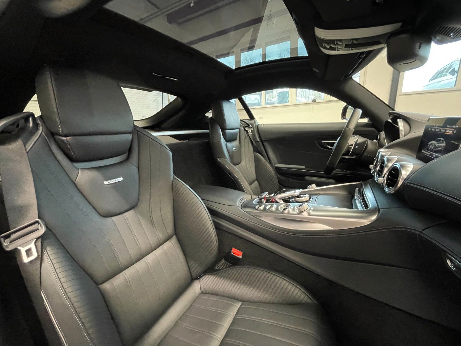 Fahrzeugabbildung Mercedes-Benz AMG GT Coupe*Panoramadach*AMG Performance