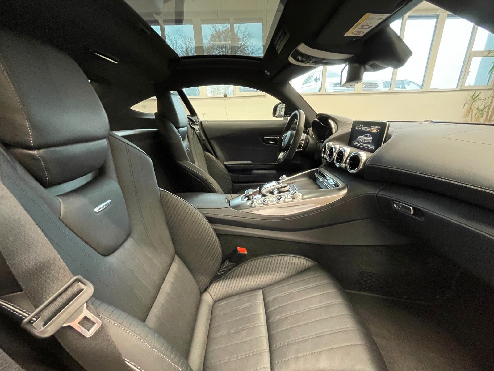 Fahrzeugabbildung Mercedes-Benz AMG GT Coupe*Panoramadach*AMG Performance