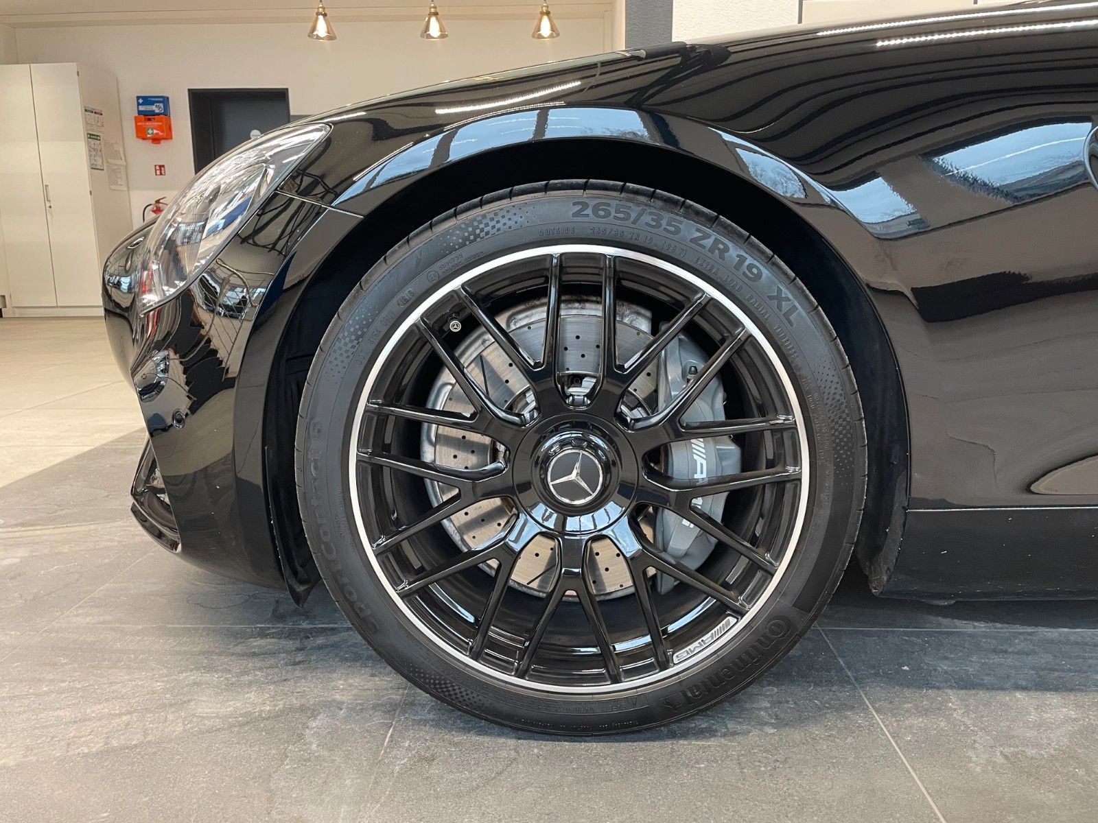 Fahrzeugabbildung Mercedes-Benz AMG GT Coupe*Panoramadach*AMG Performance