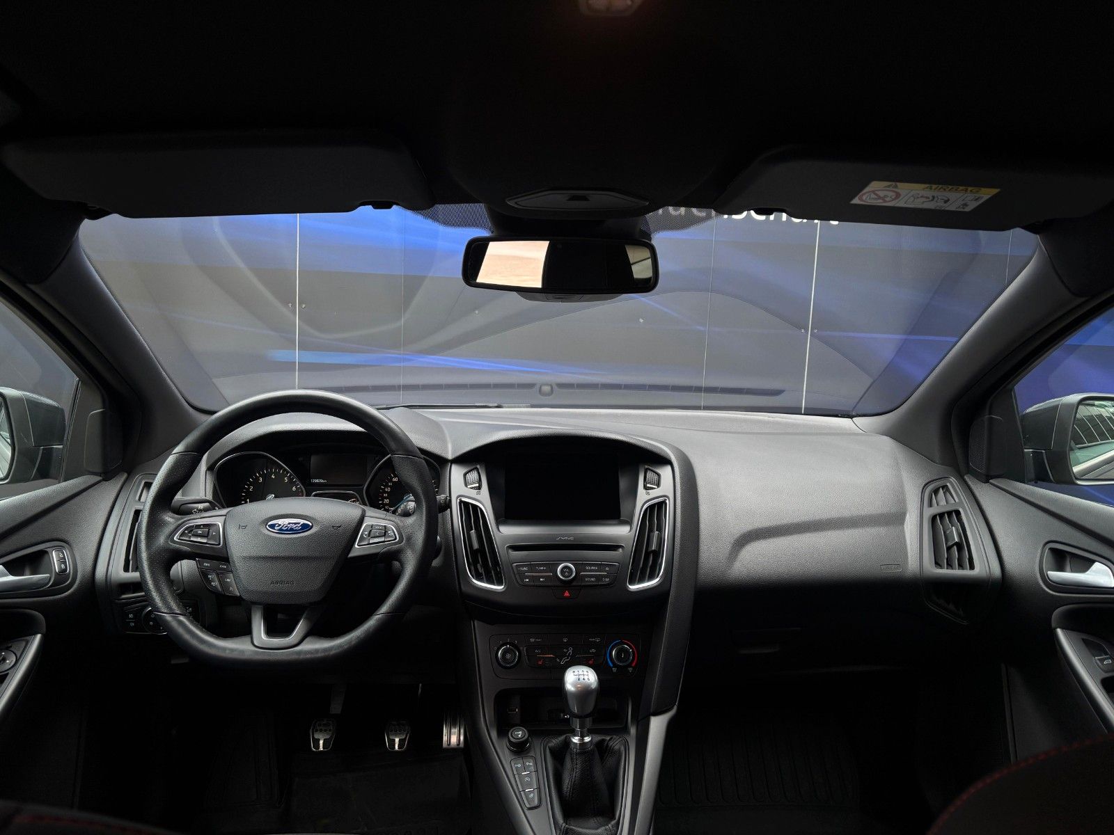 Fahrzeugabbildung Ford Focus Turnier ST-Line-Inspektion/Bremse-4xSR neu