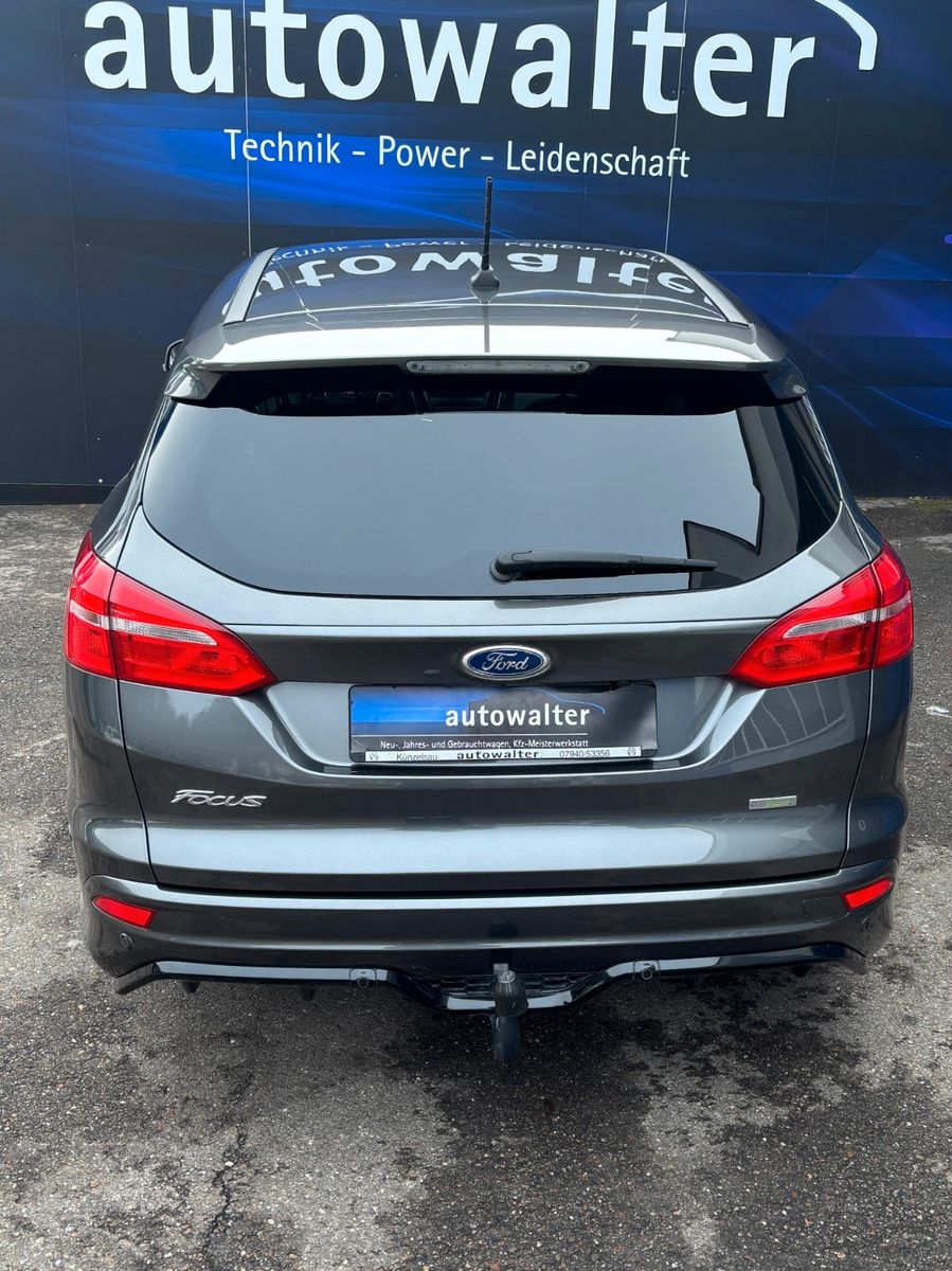 Fahrzeugabbildung Ford Focus Turnier ST-Line-Inspektion/Bremse-4xSR neu