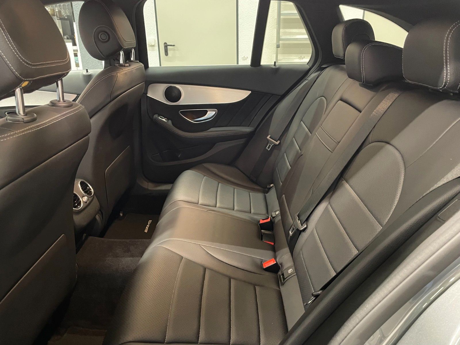 Fahrzeugabbildung Mercedes-Benz C 200 T-Modell AMG Line*AHK*LED