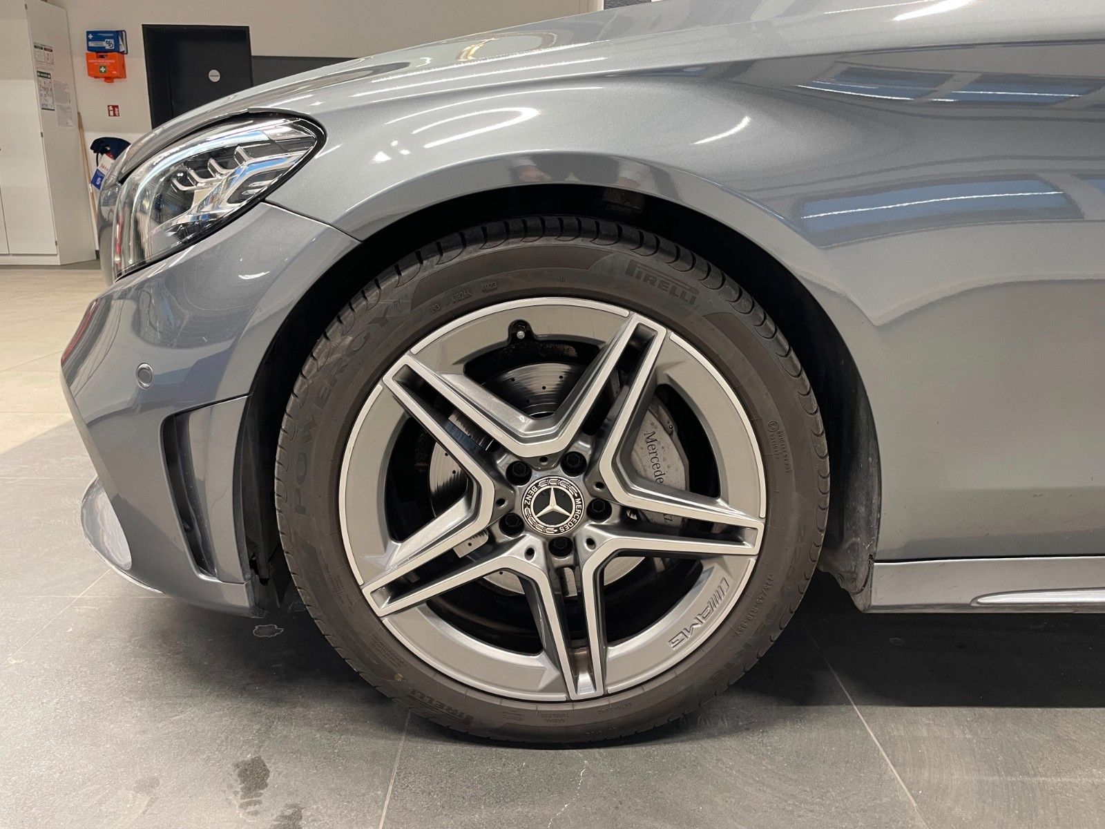 Fahrzeugabbildung Mercedes-Benz C 200 T-Modell AMG Line*AHK*LED