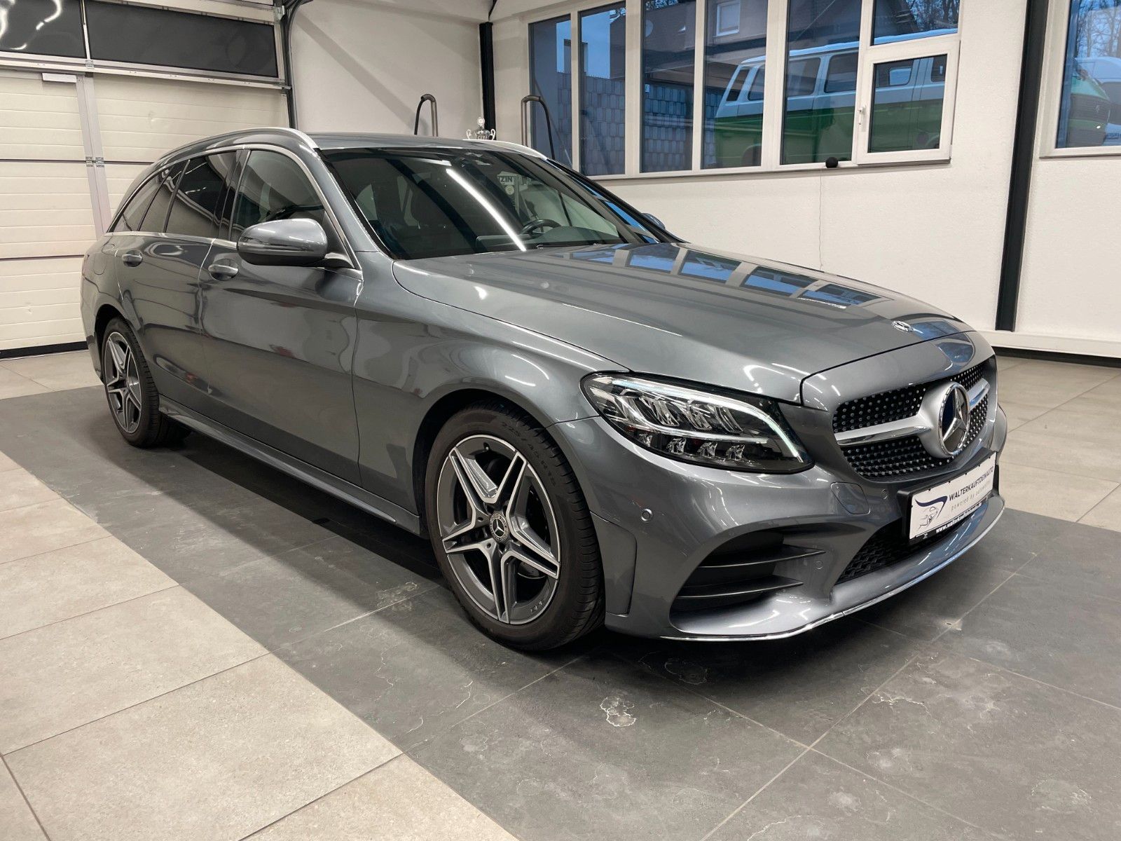 Fahrzeugabbildung Mercedes-Benz C 200 T-Modell AMG Line*AHK*LED