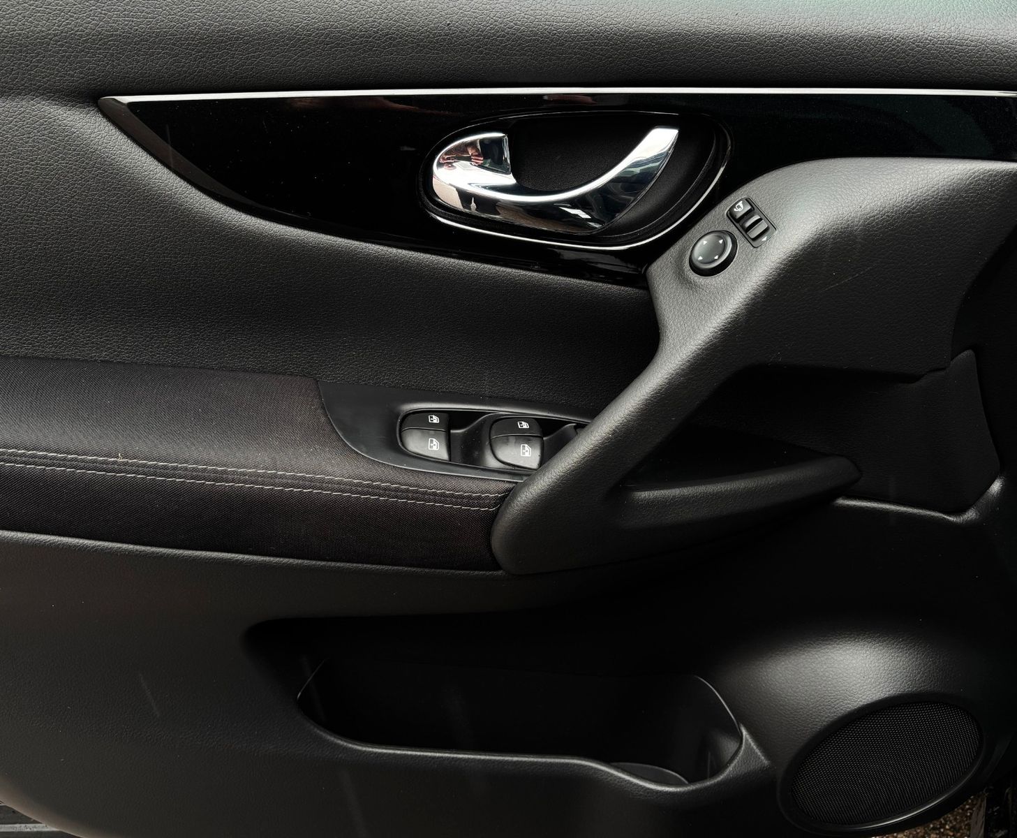 Fahrzeugabbildung Nissan Qashqai Zama,Panodach,Kamera