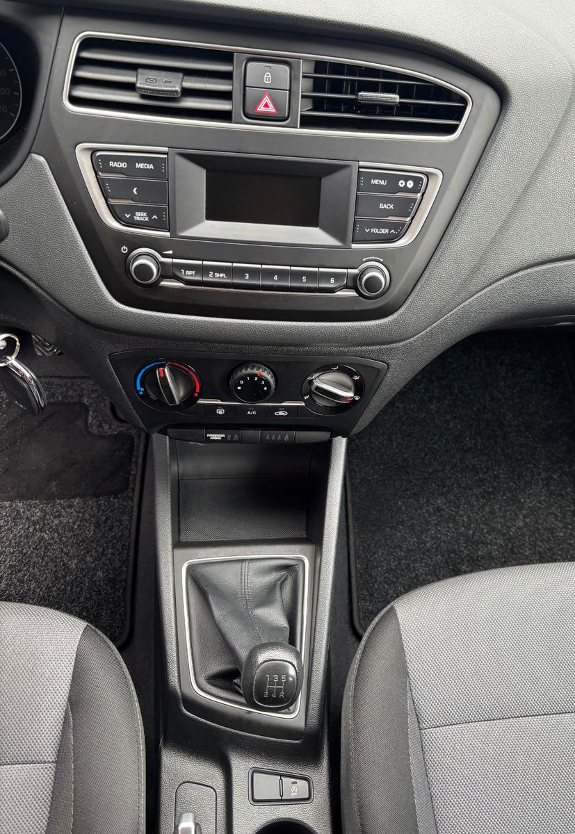 Fahrzeugabbildung Hyundai i20 Select