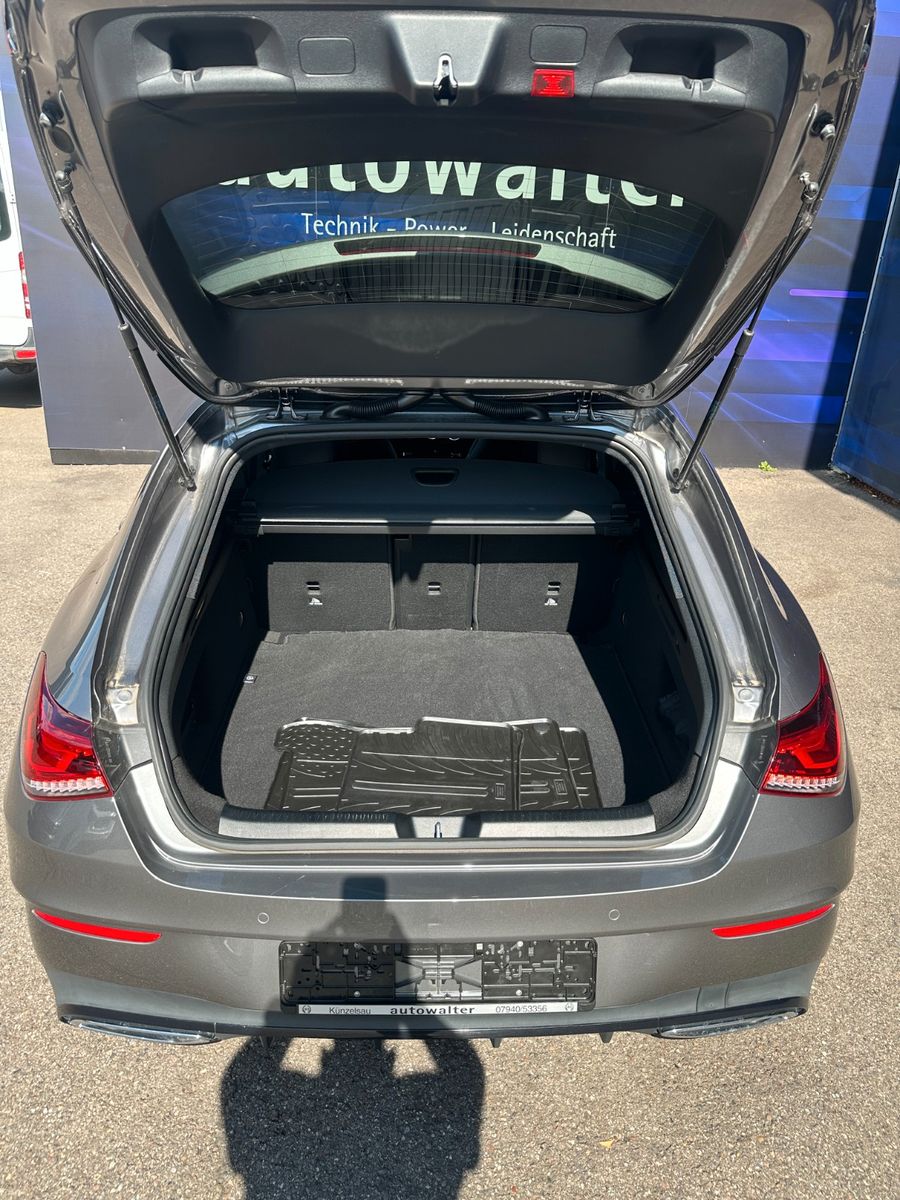 Fahrzeugabbildung Mercedes-Benz CLA 180 SB AMG-LED-Nightpaket