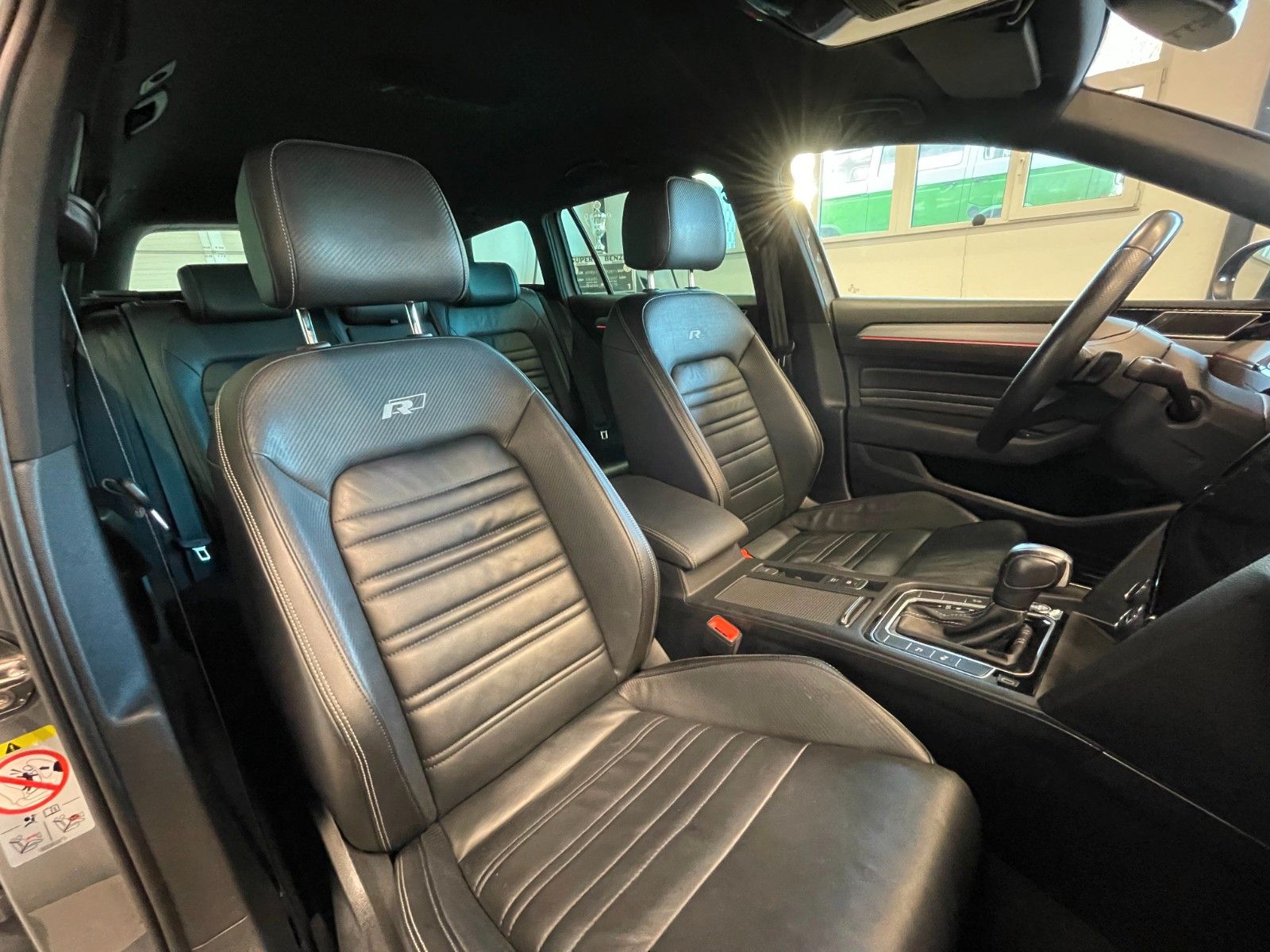 Fahrzeugabbildung Volkswagen 2.0 TSI 4M R-Line Limited Edition*AHK*