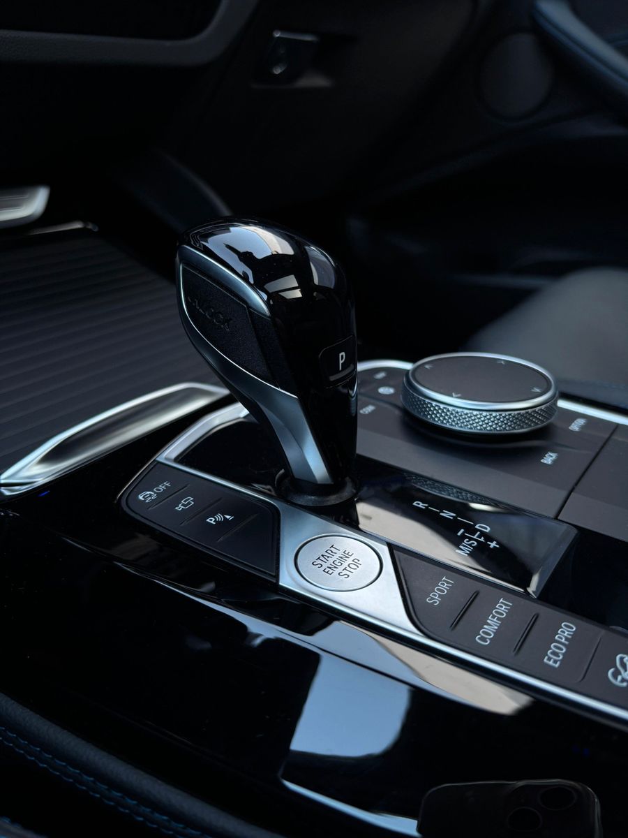 Fahrzeugabbildung BMW X4 M40 d BMW Garantie bis 2029