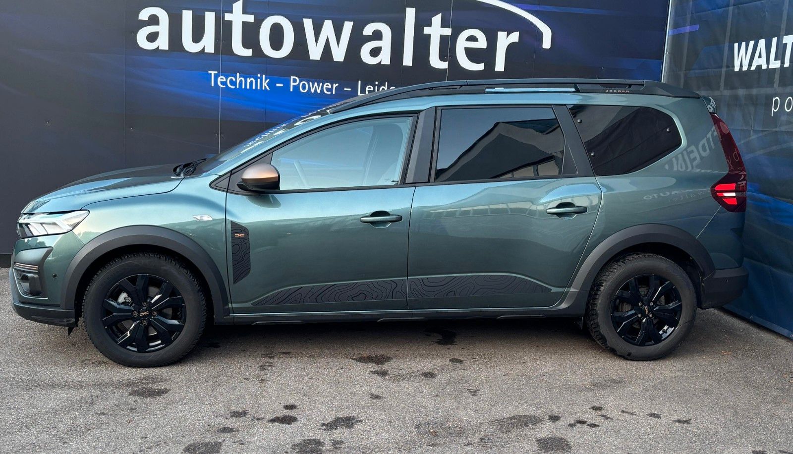 Fahrzeugabbildung Dacia Jogger Extreme+ 7 Sitzer