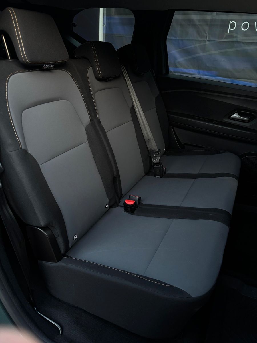 Fahrzeugabbildung Dacia Jogger Extreme+ 7 Sitzer